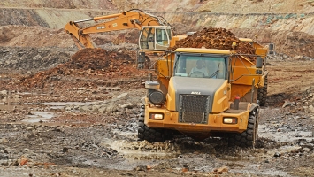 Équipements saisis dans les mines illégales : le gouvernement va les attribuer à des Congolais